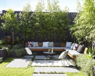 The District Amenities - Seating Areas